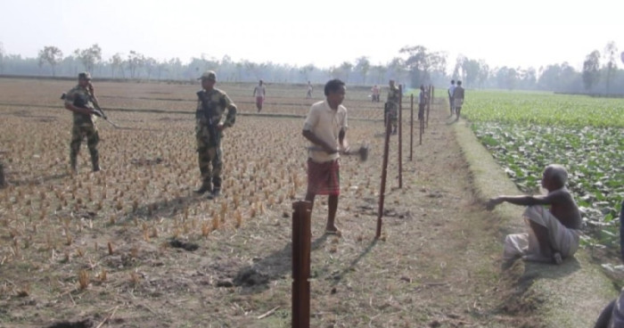 বিজিবির বাধায় পিছু হটল বিএসএফ: সীমান্তে খুঁটি অপসারণে বাধ্য হলো ভারতীয় বাহিনী 
