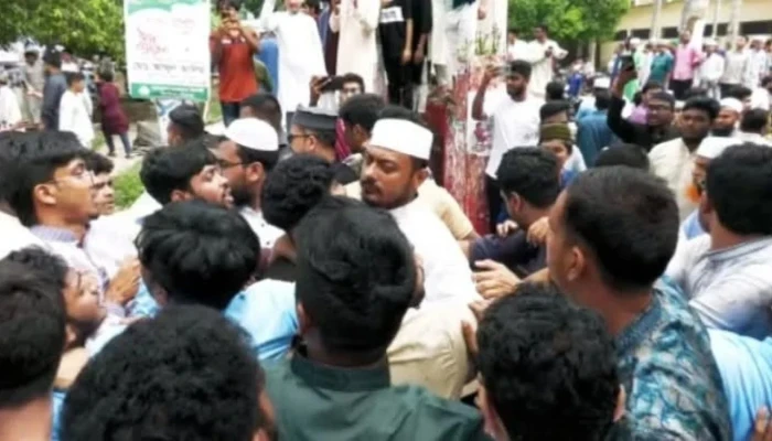 ঝিনাইদহে নাসীরুদ্দীন পাটওয়ারীর ওপর হামলার অভিযোগ, ডিম-ইটপাটকেল নিক্ষেপের দাবি